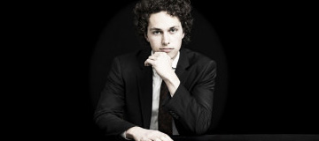 Nikola Meeuwsen, Klavier